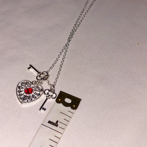 Heart Necklace  Two Keys .New - Picture 6 of 7